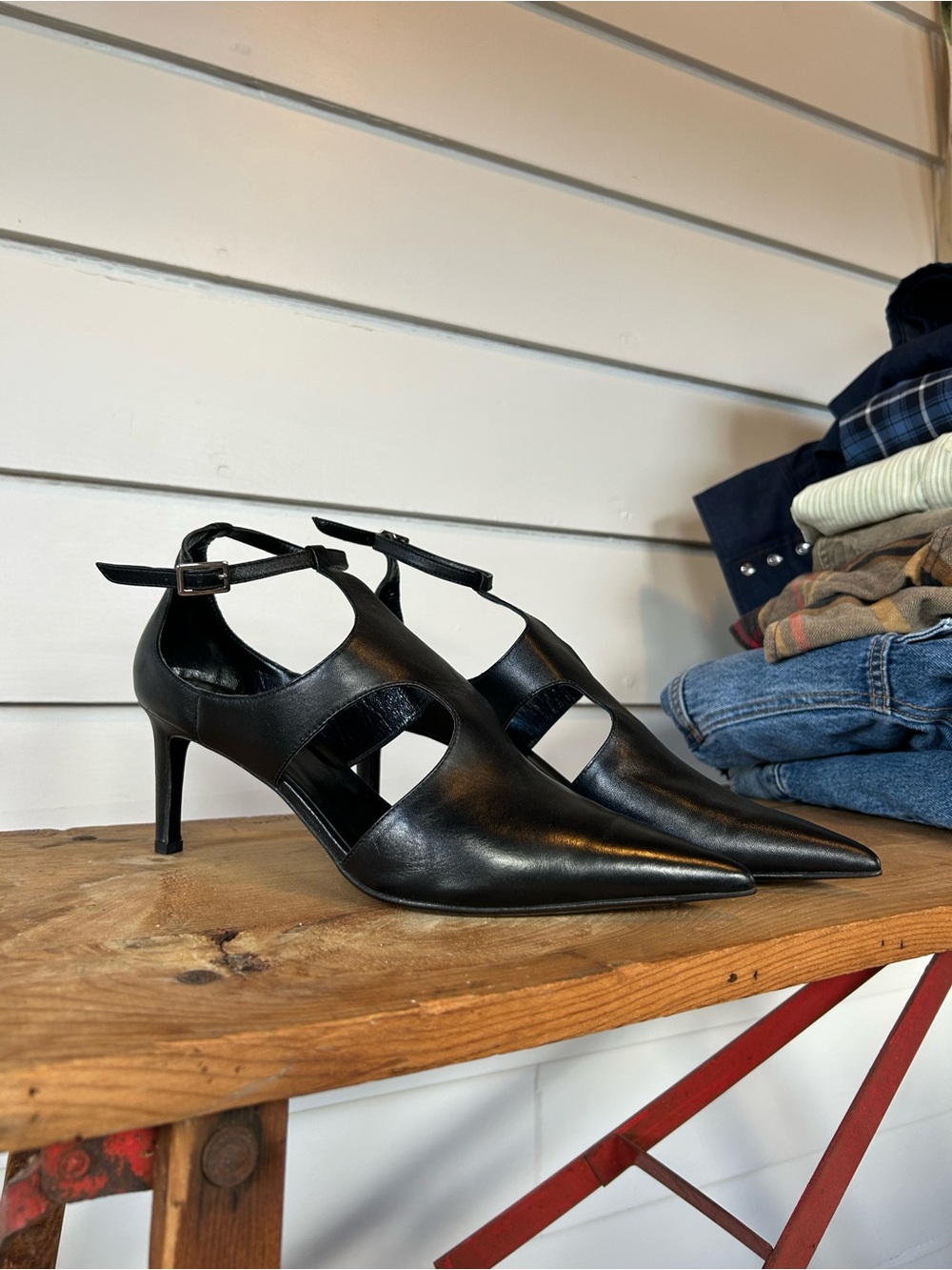 L.K. Bennett Black Ribbon Black Leather Cutout Heels Sz 41 (10)